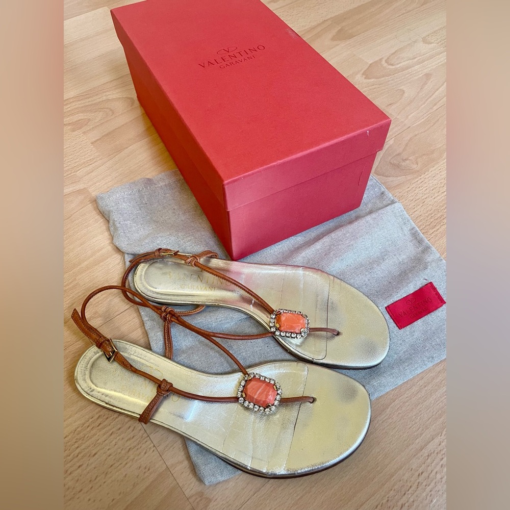 Vintage Valentino Garavani Thong Sandals Coral Stone Swarovski Crystals 36.5